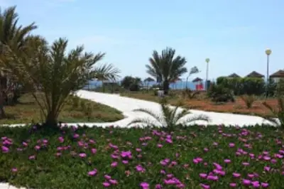 Jardín al aire libre en Apartamento ático naturista en Vera Playa Almeria