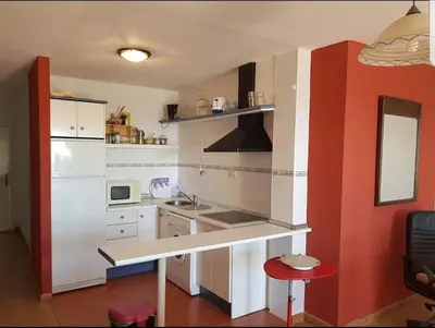 Una cocina o zona de cocina en Apartamento ático naturista en Vera Playa Almeria