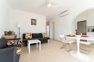 Zona de estar de CT 288 AL - Faro's Retamar Cuddly Nest for 2