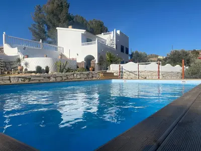 Piscina en o cerca de Cortijo Los Corazones