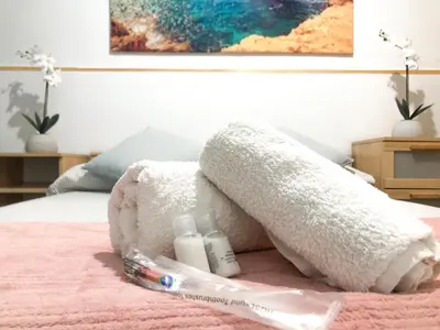 Cama o camas de una habitación en Casa Soto -Ubicacion privilegiada-Aparcamiento en tu puerta y acceso rapido a Servicios- Playas y Lugares de Interes- Netflix-Disney Plus-Prime-Full Sports TV