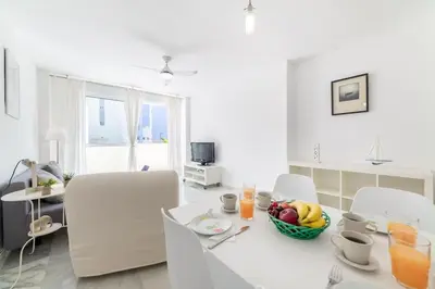 Comida en o cerca de este apartamento