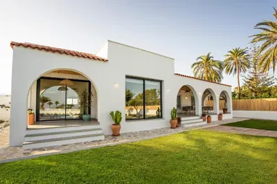 Jardín al aire libre en Villa Taray