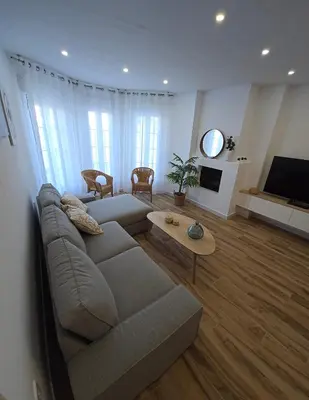 Una televisión o centro de entretenimiento en Aires del Cabo San José