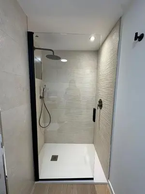 Un baño de Apartamentos Fénix