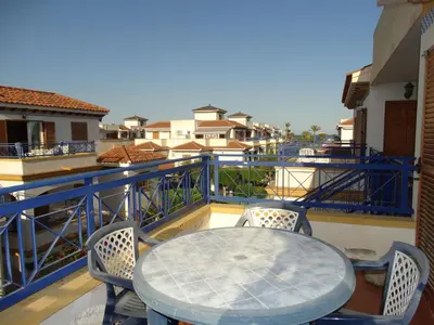 Un balcón o terraza de ATICO VERAMAR 5 JUNTO A LA PLAYA WiFi-SMART-TV