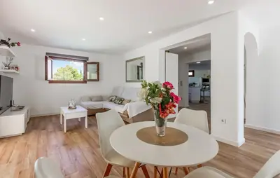 Una cocina o zona de cocina en Beautiful Home In Aguilas With Wifi