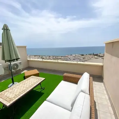 Candela 55 Dúplex con terraza y piscina