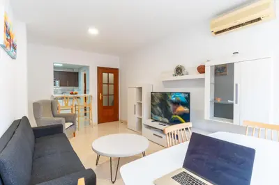 Una cocina o zona de cocina en Trendyhomes Aguadulce Beach, WIFI - aire acondidionado - piscina de temporada