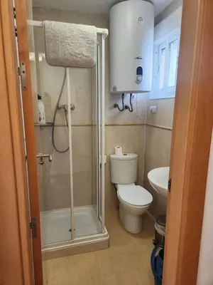 Un baño de Ático precioso muy luminoso con piscina privada!