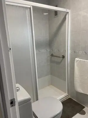 Un baño de Vivir en la puerta del mar