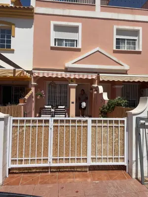 Un balcón o terraza de casa elisabeth