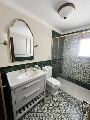 Un baño de Mi Casa Vera Playa -bajo