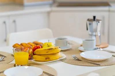 Comida en o cerca de este apartamento