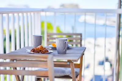 Comida en o cerca de este apartamento