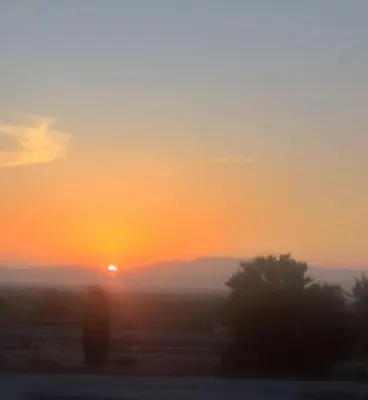 Amanecer o atardecer desde la villa o alrededores