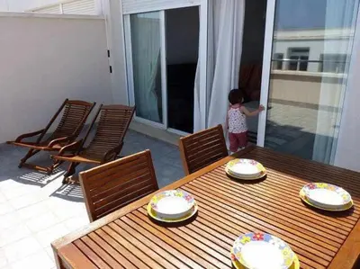 Zona de estar de Duplex Precioso con Terraza y Piscina