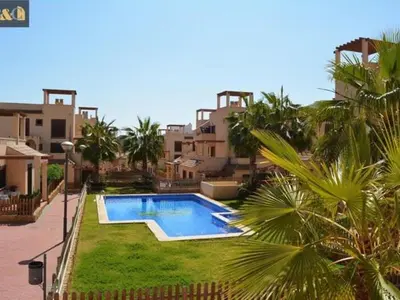Piscina en o cerca de Ático De Diseño en Aguilas