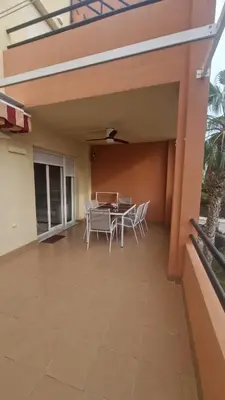 Un balcón o terraza de Apartamento junto al mar