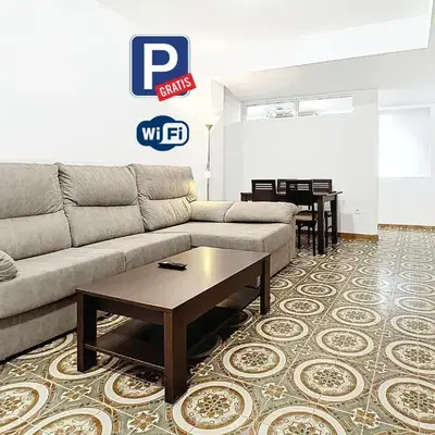 Apartamento 4 dormitorios Parking incluido.
