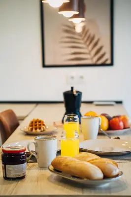 Comida en o cerca de este apartamento