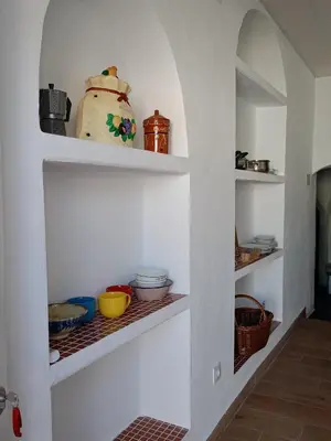 Una cocina o zona de cocina en Encantadora casa-CUEVA en pleno barrio alfarero de Nijar