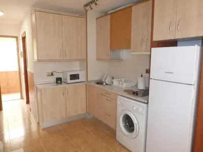 Una cocina o zona de cocina en Lovely studio at 150 meters from the beach