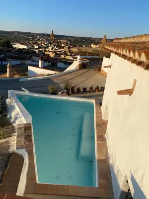 Piscina en o cerca de Cuevas Oro y Arcilla