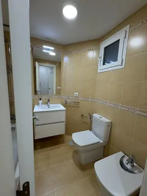 Un baño de Apartamento con piscina frente al mar en Mojácar playa para familias y parejas de más de 30 años