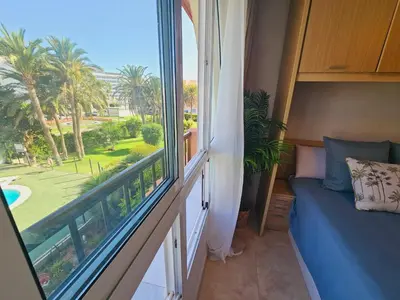 Un balcón o terraza de Apartamento Buganvilla Beach