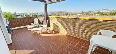 Un balcón o terraza de Duplex de 3 dormitorios en Al Andalus Residencial, WIFI