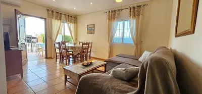 Zona de estar de Duplex de 3 dormitorios en Al Andalus Residencial, WIFI