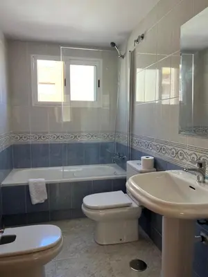 Un baño de Iberia Home Beach Águilas