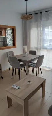 Zona de estar de Apartamento dos habitaciones con piscina y gran terraza