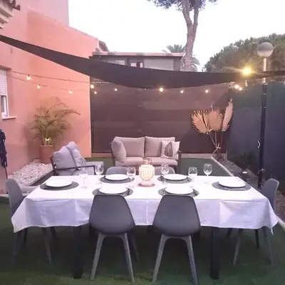 Casa Di Cotro bajo con gran jardín