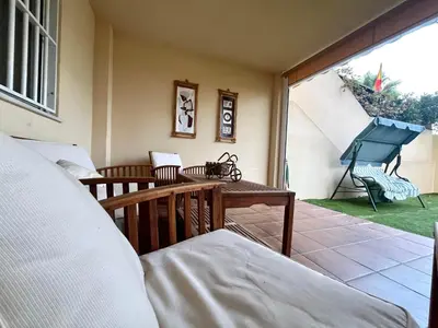 Cama o camas de una habitación en Almerimar Amplio Apartamento de 3 Habitaciones con Piscina, pista de padel, futbol y Garaje Cubierto para 2 Coches en Altas Entinas