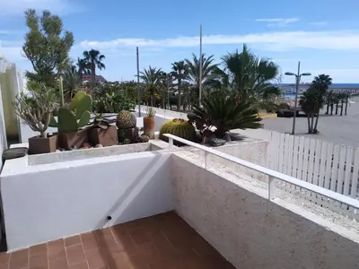 Plano de terraza al mar