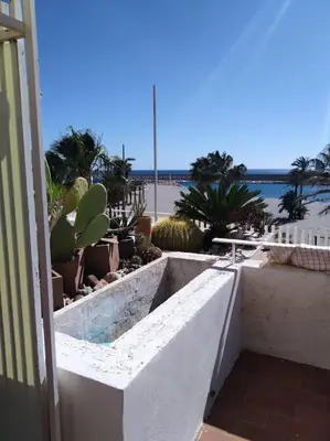 Plano de terraza al mar