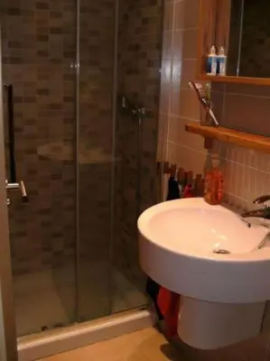 Un baño de Casa Nautilus en San José
