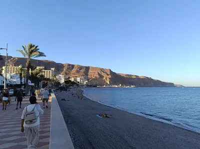 Plano de apartamento junto al mar