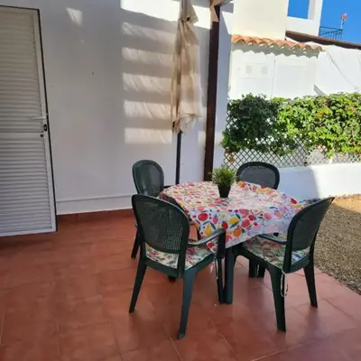 Casa Baja tranquila con terraza y jardín en Vera-Playa naturista!
