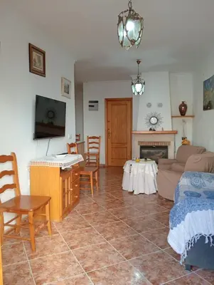 Una televisión o centro de entretenimiento en CT 334 Almeria Apartment for 4