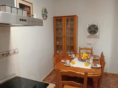 Una cocina o zona de cocina en CT 334 Almeria Apartment for 4