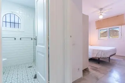 Un baño de Oasis Vistas al Mar, 2min a la Playa