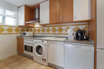 Una cocina o zona de cocina en R2307 Al Andalus Residencial Vera Playa Almería