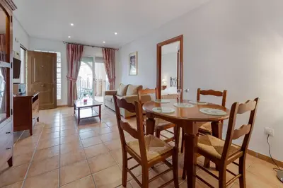 Una televisión o centro de entretenimiento en R2307 Al Andalus Residencial Vera Playa Almería