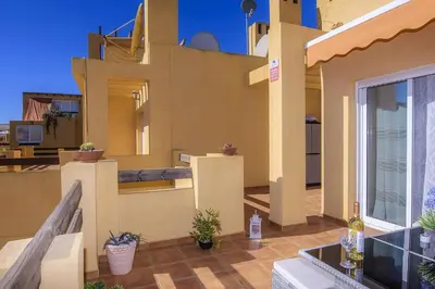 Un balcón o terraza de Vera Playa El Faro Magnifico Apart Piscina Wifi