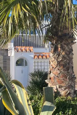 Jardín al aire libre en La Margarita Beach Apartment, Club Tropicana
