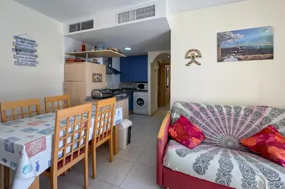 Una cocina o zona de cocina en R2309 Laguna Beach Vera Playa Almeria