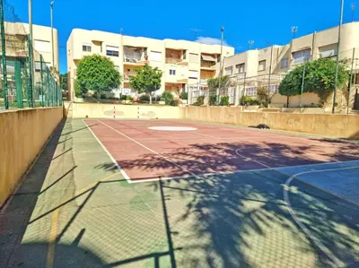 Instalaciones para jugar a tenis o squash en MAR y SOL, Retamar, Cabo de Gata o alrededores